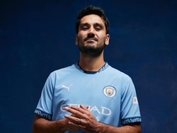 Guendogan Berharap Hoki Pakai Nomor 19 di Man City