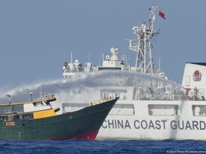 Ketegangan di Laut China Selatan Bisa Ancam Perdagangan Global Ketegangan di Laut China Selatan Bisa Ancam Perdagangan Global