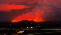 Penampakan Letusan Gunung Berapi di Islandia