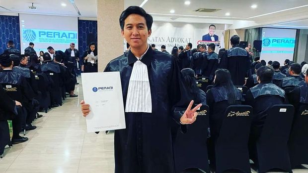 Tampang Anak Machica Mochtar yang Babak Belur dan Ditangkap Polisi Saat Demo