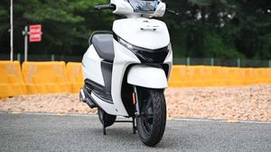 Tampang Motor Matik TVS Seharga Rp 13 Jutaan yang Bagasinya Muat 2 Helm