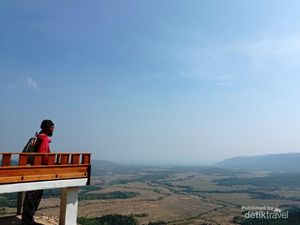 Bukit Panenjoan, Spot Pandang Lengkap di Geopark Ciletuh Bukit Panenjoan, Spot Pandang Lengkap di Geopark Ciletuh
