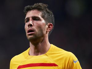 Obrolan dengan Fabregas Yakinkan Sergi Roberto Gabung Como Obrolan dengan Fabregas Yakinkan Sergi Roberto Gabung Como