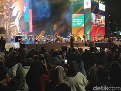 Tari Ronggeng Ujungan Sihir Penonton Panggung WJF 2024