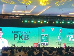 Cak Imin Sapa Menko Hadi di Muktamar PKB: Sakti Jadi Menteri Terus