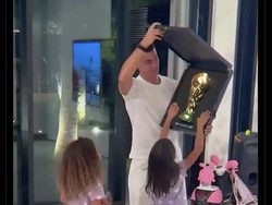 YouTube dOr buat Ronaldo! Foto: dok. Internet/X (Twitter)