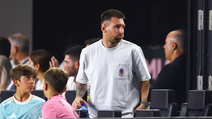 FORT LAUDERDALE, FLORIDA - JULY 17: Lionel Messi #10 of Inter Miami looks on during the first half of a game against Toronto FC at Chase Stadium on July 17, 2024 in Fort Lauderdale, Florida. (Photo by Megan Briggs/Getty Images)