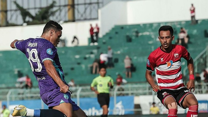Madura United vs Persita