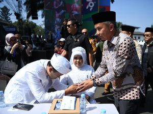 Bey Machmudin Beri Pesan ke 37 Pengantin Nikah Massal: Jangan Pinjol-Judol