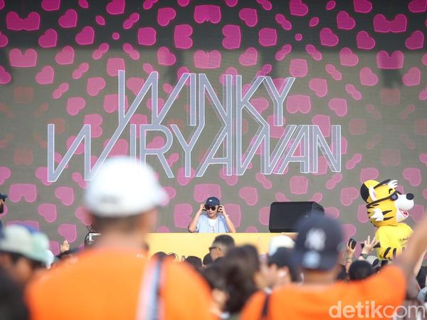 Penampilan DJ Winky Meriahkan RPC Maybank Bali Marathon