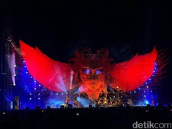 Duet Alffy Rev-Novia Bachmid Hangatkan Dieng Culture Festival