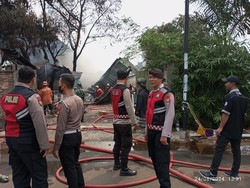 Kantor Percetakan di Pondok Aren Tangsel Kebakaran, 4 Karyawan Terluka