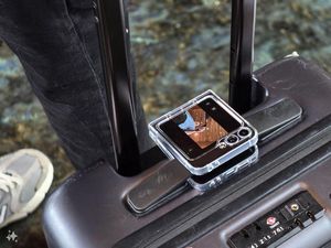 Bentuknya Unik, Galaxy Z Flip 6 Bisa Bikin Video dengan Angle Ajaib