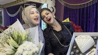 8 Foto Tasyi Athasyia Rayakan Ultah Ibunya, Beri Kejutan Tanpa Tasya Farasya