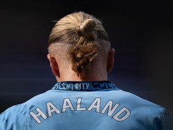 Erling Haaland si Tukang Jalan