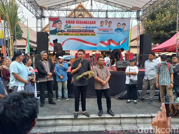 Momen Mangkunegoro X Hadiri Kirab kebangsaan Relawan Bang Ara di Solo