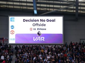 Bagaimana VAR Bekerja dalam Sepakbola Modern?