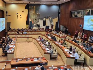DPR Setujui PKPU Pilkada, Ketua Komisi II: Akomodir Putusan MK 60 dan 70 DPR Setujui PKPU Pilkada, Ketua Komisi II: Akomodir Putusan MK 60 dan 70