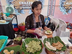 Kuliner Bali Disuguhkan di Tanah Lot Festival, Uli Tape-Sate Lilit Jadi Menu Favorit
