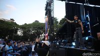 Nidji Ajak Penonton Nostalgia dan Nikmati Sunset Bareng di WJF 2024