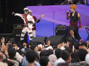 WJF 2024 Obati Kerinduan Kuburan Konser di Saparua WJF 2024 Obati Kerinduan Kuburan Konser di Saparua