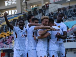 PSM Vs Persik: Ezra Walian Bikin Gol, Juku Eja Tertinggal 0-1 PSM Vs Persik: Ezra Walian Bikin Gol, Juku Eja Tertinggal 0-1