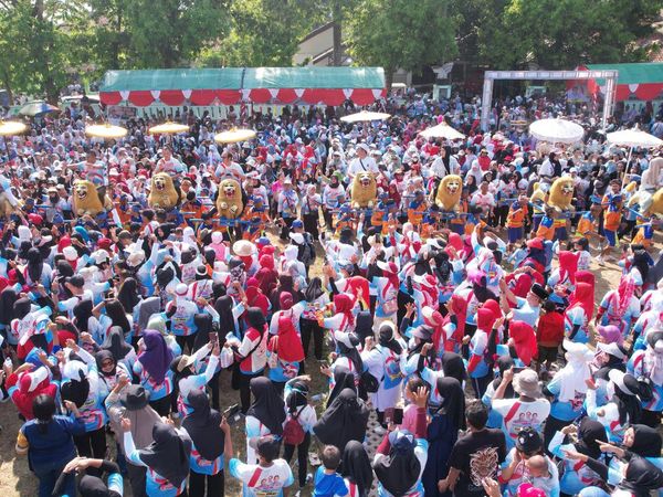 Ribuan Relawan Bang Ara Gerilya di Subang Majalengka Sumedang