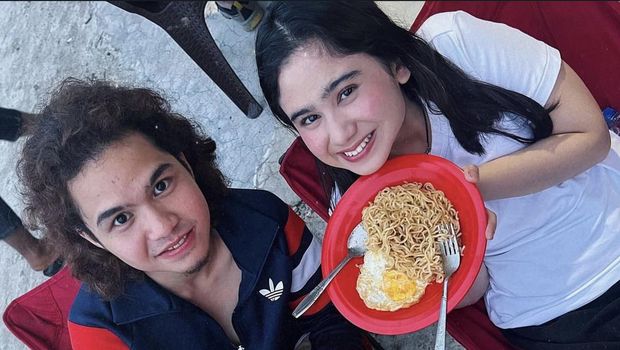 Selain Bermusik, Dul Jaelani Hobi Kulineran Bareng Tissa Biani
