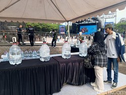 Habis Air Minum, Penonton Bisa Isi Tumbler di Lokasi Konser WJF 2024