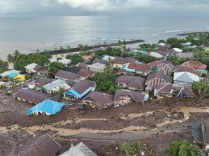 Kesaksian Korban Selamat Saat Banjir Bandang di Ternate Tewaskan 16 Orang Kesaksian Korban Selamat Saat Banjir Bandang di Ternate Tewaskan 16 Orang