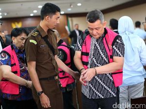 Hukuman Eks Direktur Keuangan Timah Diperberat Jadi 20 Tahun Penjara Hukuman Eks Direktur Keuangan Timah Diperberat Jadi 20 Tahun Penjara