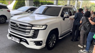 Mobil Mewah Gibran ke Hambalang: Spesifikasi yang Bikin Melongo