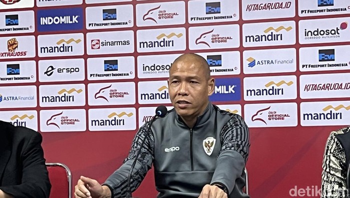 Head Coach Timnas Indonesia U17, Nova Arianto dalam jumpa pers seusai laga melawan Timnas U17 India, di Gianyar, Minggu (25/8/2024). (Mahendra/detikBali) Head Coach Timnas Indonesia U17, Nova Arianto dalam jumpa pers seusai laga melawan Timnas U17 India, di Gianyar, Minggu (25/8/2024). (Mahendra/detikBali)