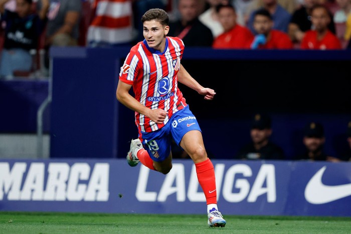Julian Alvarez MADRID, SPAIN - AUGUST 25: Julian Alvarez of Atletico Madrid during the LaLiga EA Sports match between Atletico Madrid v Girona at the Estadio Civitas Metropolitano on August 25, 2024 in Madrid Spain (Photo by Rico Brouwer/Soccrates/Getty Images)