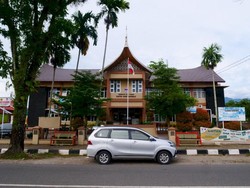 Pemkot Padang Nonaktifkan 2 PNS Kecamatan Buntut Dugaan Pungutan Uang