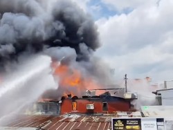 Update Kebakaran di Pelabuhan Paotere Makassar, 17 Rumah Hangus Terbakar