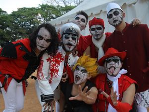Menolak Mati, Kuburan Band Mau Gentayangan Terus Menolak Mati, Kuburan Band Mau Gentayangan Terus