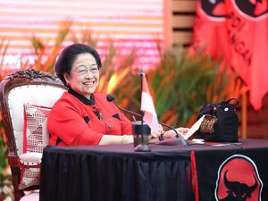 Video Megawati Disebut Tersenyum soal Rencana Bertemu dengan Prabowo