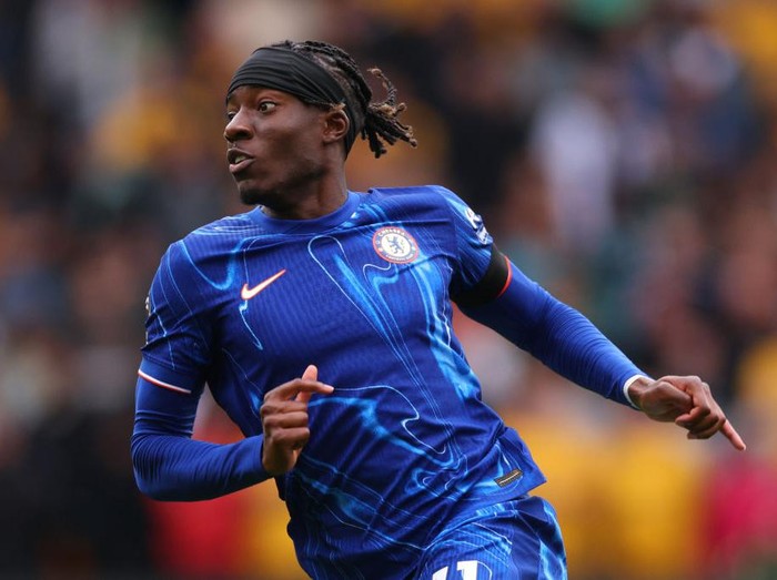 WOLVERHAMPTON, ENGLAND - AUGUST 25: Noni Madueke of Chelsea during the Premier League match between Wolverhampton Wanderers FC and Chelsea FC at Molineux on August 25, 2024 in Wolverhampton, England. (Photo by Marc Atkins/Getty Images)