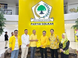 Resmi! Bambang-Kasan Diusung Golkar di Pilbup Indramayu 2024