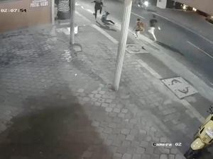 Pengeroyokan di Buleleng Akibatkan Empat Orang Dirawat di Rumah Sakit Pengeroyokan di Buleleng Akibatkan Empat Orang Dirawat di Rumah Sakit