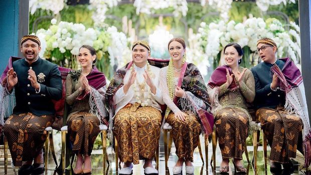 Pernikahan anak Tora Sudiro Pernikahan anak Tora Sudiro