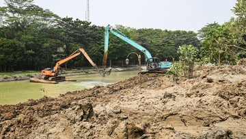 Potret Turap Danau Tigaraksa Dikeruk