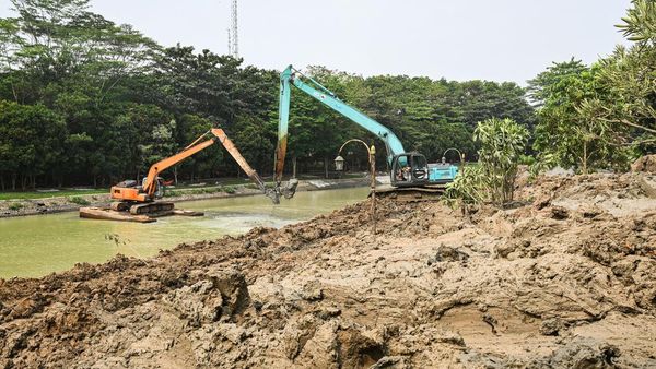 Potret Turap Danau Tigaraksa Dikeruk