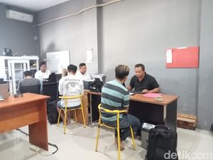 Selundupkan 7,3 Kg Sabu, 3 Kurir Jaringan Internasional Ditangkap Polisi Selundupkan 7,3 Kg Sabu, 3 Kurir Jaringan Internasional Ditangkap Polisi
