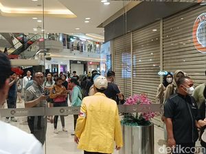 Kala Mal Jadi Tempat Evakuasi dan Pertolongan Mahasiswa Saat Ricuh di Semarang Kala Mal Jadi Tempat Evakuasi dan Pertolongan Mahasiswa Saat Ricuh di Semarang