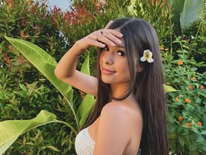 8 Foto Ria Andrews, Vlogger Cantik Punya Anak dari Stefan William