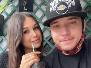 Stefan William Umumkan Kebahagiaan Punya Anak Laki-laki dari Ria Andrews