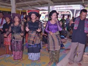 Tradisi Cawir Metua Suku Karo Kini Jarang Dilakukan, Ini 4 Penyebabnya Tradisi Cawir Metua Suku Karo Kini Jarang Dilakukan, Ini 4 Penyebabnya