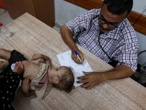 Wabah Polio Jadi Penderitaan Baru Warga Gaza Wabah Polio Jadi Penderitaan Baru Warga Gaza